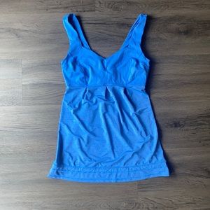 Lululemon tank size 4